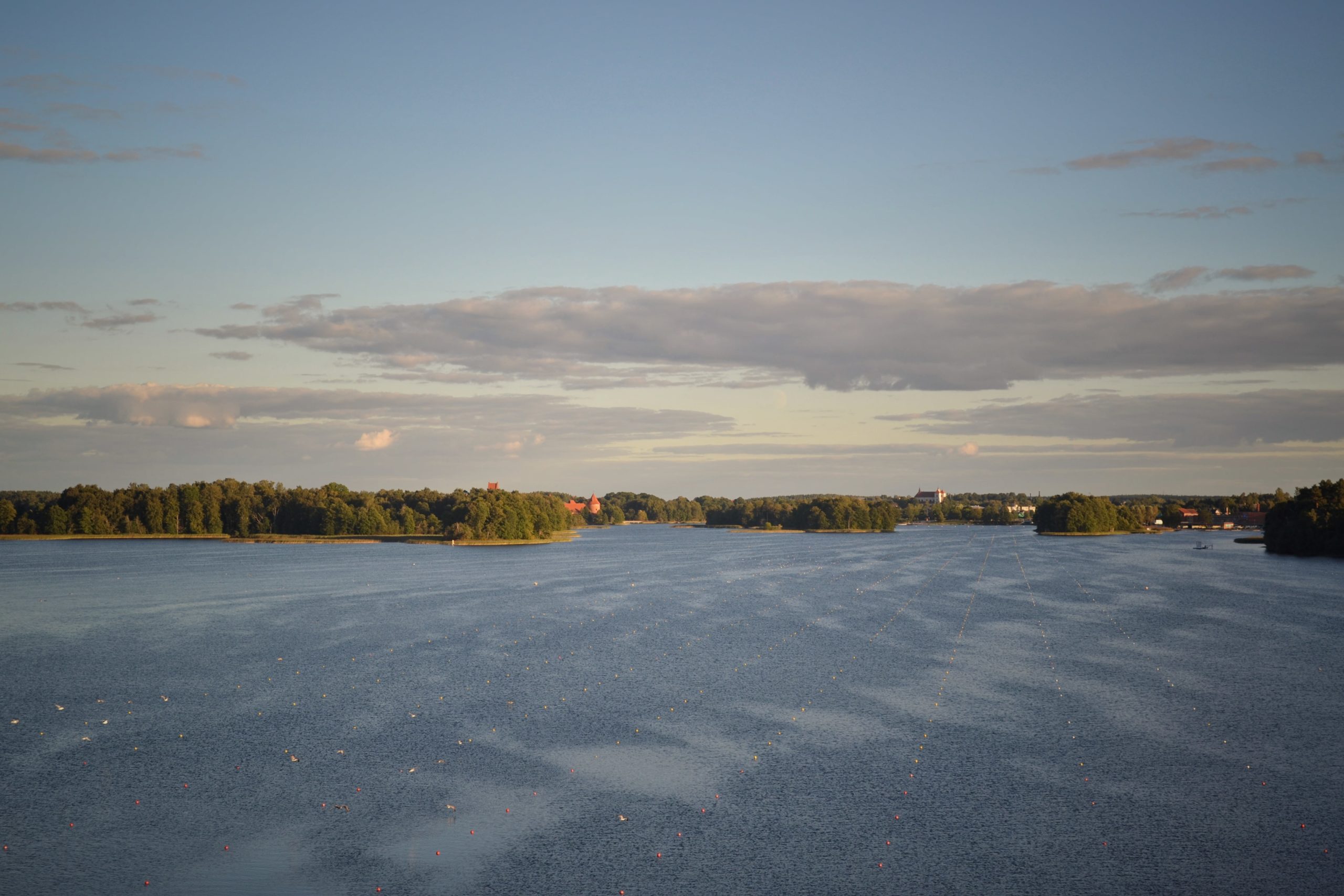 trakai-wasserburg-ballonfahrt-litauen-sehenswürdigkeiten-miriglobe